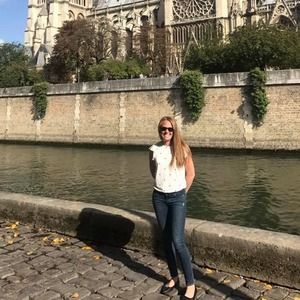 Meet your Posher, April